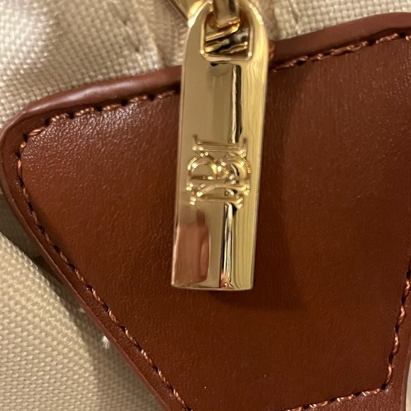 NWOT Badgley Mischka Barbara Tote Weekender Travel Bag White Canvas/Tan Leather - Picture 7 of 14